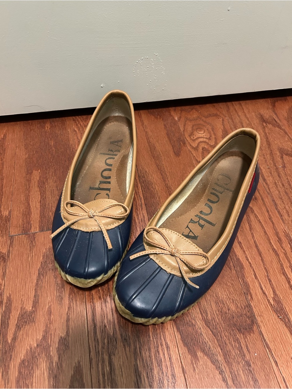 Chooka Duck Skimmer Rain Flate Navy and Tan with Bow Accent